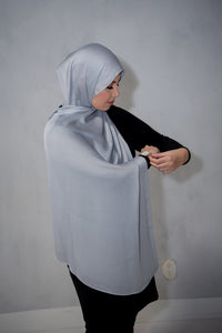 Luxe Pleated Satin Pearl River Grey